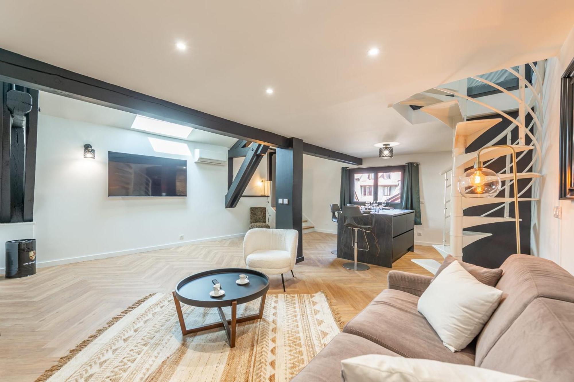 Matterhorn Apartment Анси Екстериор снимка